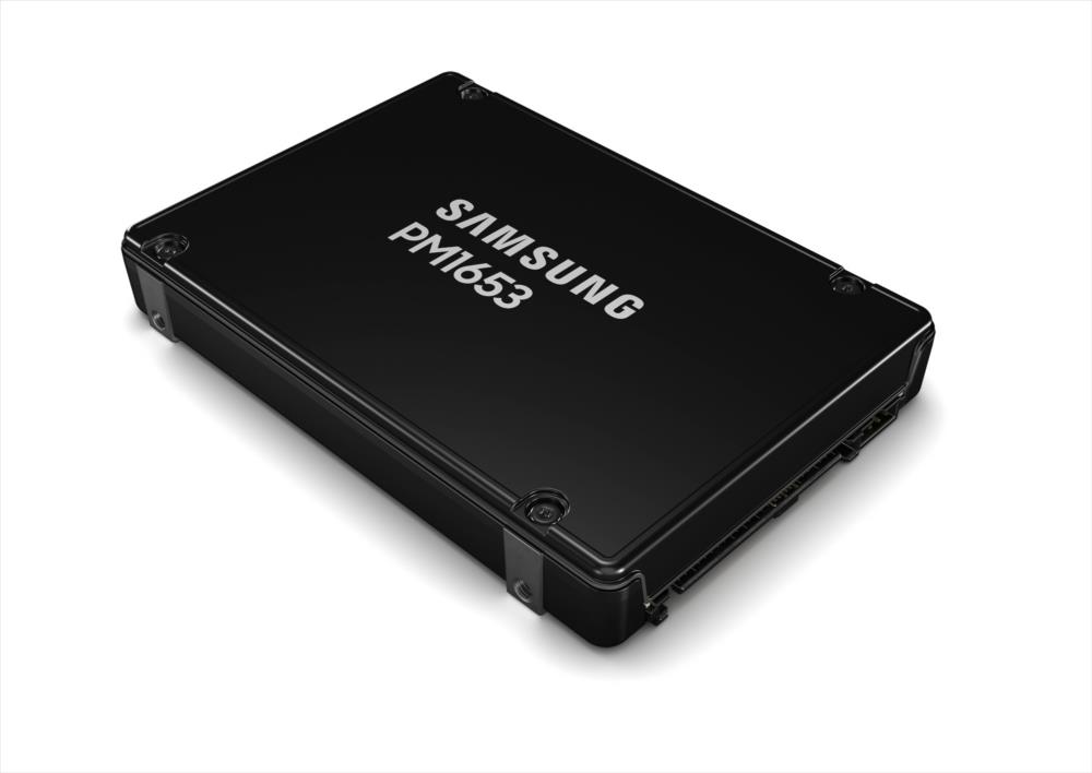 SSD SAMSUNG Model name PM1653 7680 GB SAS 2.5" Write speed 3700 MB/s Read speed 4200 MB/s MZILG7T6HBLA-00A07