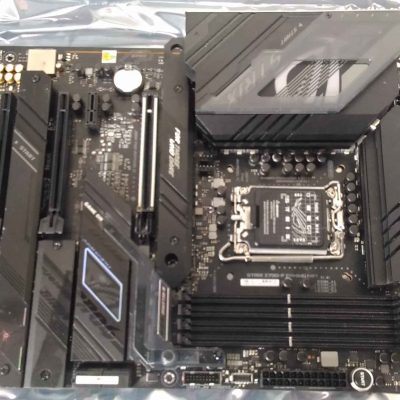 SALE OUT. Asus ROG STRIX Z790-F GAMING WIFI Processor family Intel Processor socket LGA1700 DDR5 DIMM Memory slots 4 Supported hard disk drive interfaces SATA, M.2 Number of SATA connectors 4 Chipset Intel Z790 ATX USED, REFURBISHED, WITHOUT ORIGINAL PACKAGING AND ACCESSORIES, ONLY BACKPANEL AND ANTENNA INCLUDED