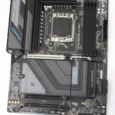 SALE OUT. Gigabyte X870 GAMING X WIFI7 1.0 Processor family AMD Processor socket AM5 DDR5 Supported hard disk drive interfaces SATA, M.2 Number of SATA connectors 4 REFURBISHED, USED, WITHOUT INSTRUCTIONS, ORIGINAL BOX, ANTENNA