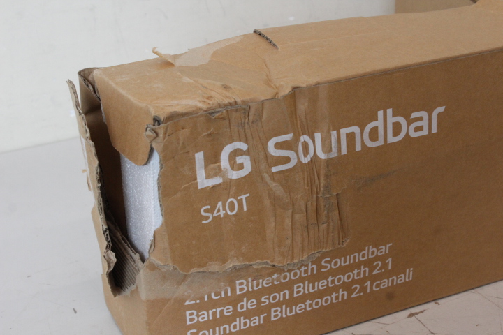 SALE OUT. LG Soundbar S40T for TV 2.1 ch. with Bluetooth LG Soundbar 2.1 Channel Sound System S40T 27 " IPS FHD 16:9 60 Hz 14 ms 1920 x 1080 250 cd/m² HDMI ports quantity 2 Black Warranty 23 month(s) DAMAGED PACKAGING Bluetooth - Image 5