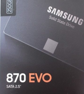 SALE OUT. Samsung SSD 870 EVO 500GB SATA III 2.5 inch SALE OUT. Samsung SSD 870 EVO 500 GB SSD form factor 2.5" Solid-state drive interface SATA III DAMAGED PACKAGING Read speed 560 MB/s Write speed 530 MB/s
