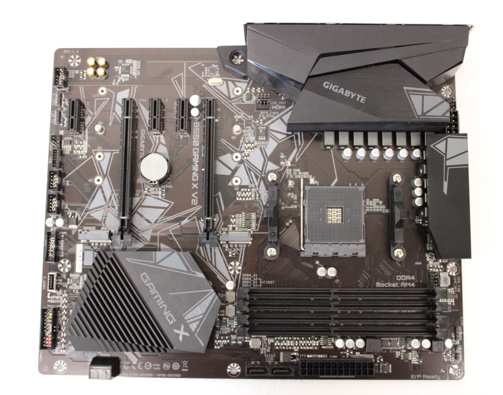 SALE OUT. Gigabyte B550 GAMING X V2 Processor family AMD Processor socket AM4 DDR4 DIMM Memory slots 4 Chipset AMD B ATX REFURBISHED WITHOUT ORIGINAL PACKAGING AND ACCESSORIES, BACKPANEL INCLUDED