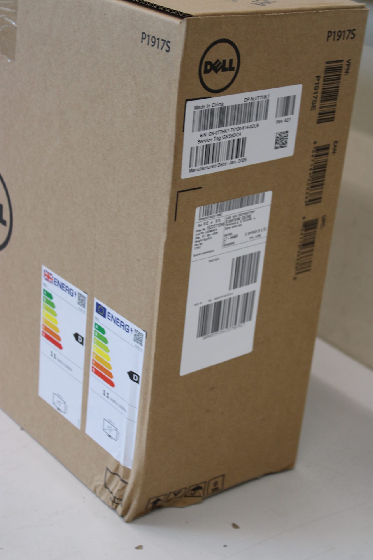 SALE OUT. Dell LCD P1917S 48cm (19") SXGA/LED/IPS/AntiGlare/5:4/1280x1024/DP,HDMI,VGA,5xUSB3.0/HAS, pivot, tilt, swivel/VESA/Black SALE OUT. Dell Professional P1917S 19 " IPS HD 5:4 60 Hz 6 ms LED pixels 1280 x 1024 250 cd/m² HDMI ports quantity 1 Black Warranty 36 month(s) DAMAGED PACKAGING - Image 2
