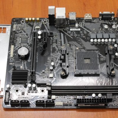 SALE OUT. Gigabyte A520M K V2 1.0 M/B Processor family AMD Processor socket AM4 DDR4 DIMM Memory slots 2 Supported hard disk drive interfaces SATA, M.2 Number of SATA connectors 4 Chipset AMD A520 Micro ATX USED, REFURBISHED, WITHOUT ACCESSORIES, ONLY BACK PANEL INCLUDED