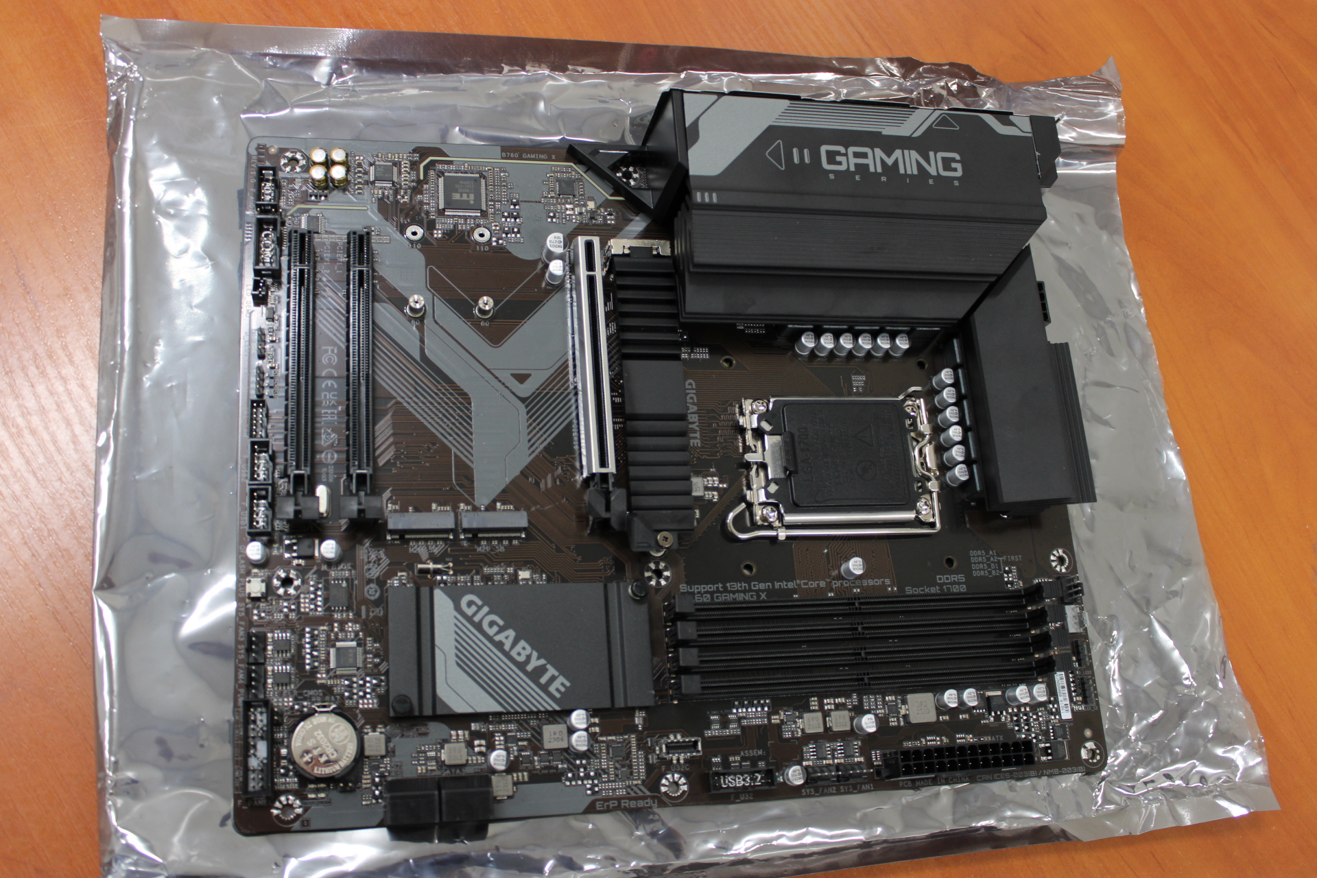 SALE OUT. Gigabyte B760 GAMING X 1.0 M/B Processor family Intel Processor socket LGA1700 DDR5 DIMM Memory slots 4 Supported hard disk drive interfaces SATA, M.2 Number of SATA connectors 4 Chipset Intel B760 Express ATX WITHOUT ORIGINAL PACKAGING, MANUALS AND ACCESORIES ONLY BACK PANEL - Image 2